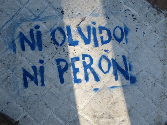 ni olvido, ni peron